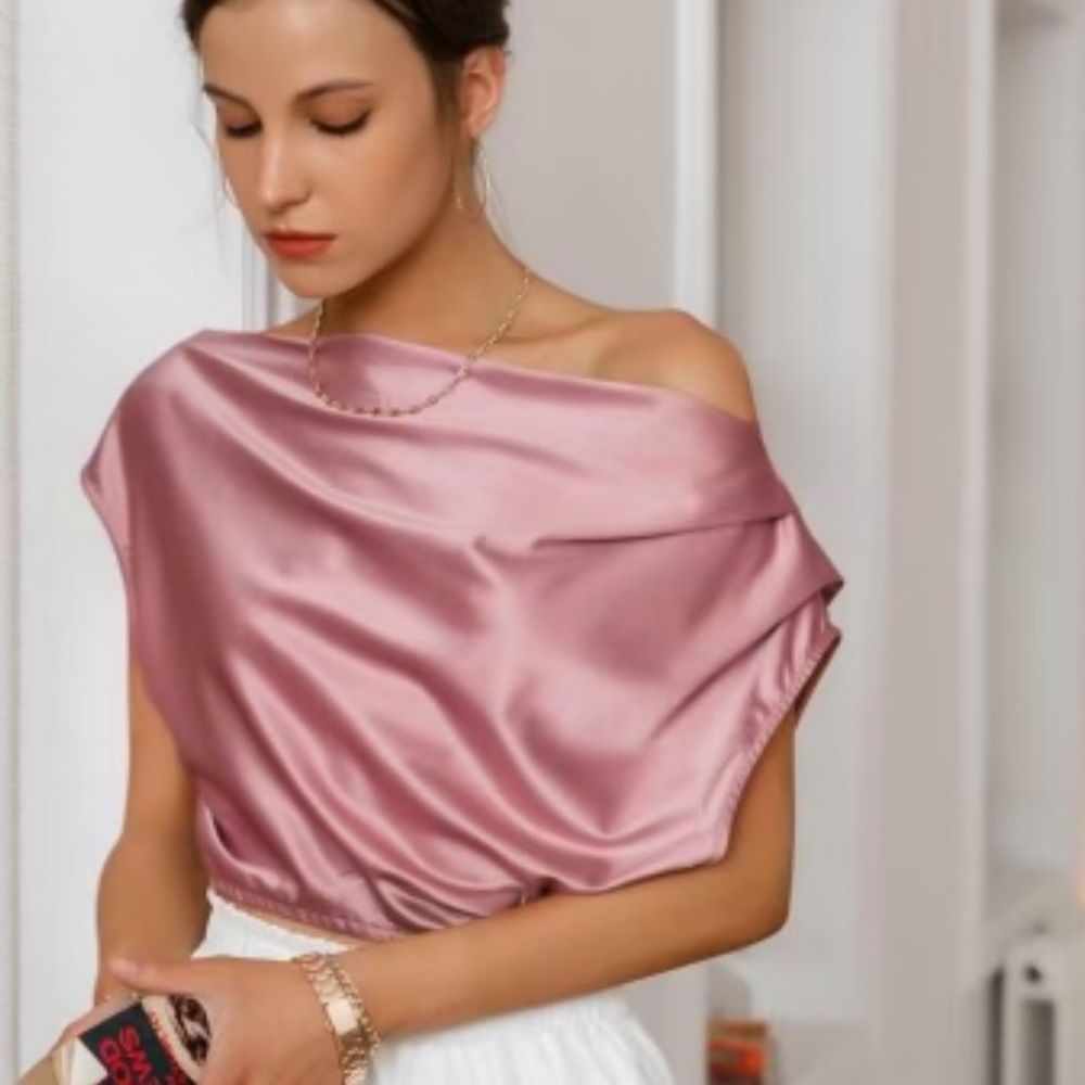 Cute asymmetrical SHEIN blush top.